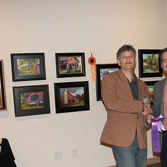 Artist Troy Tatlock receiving the Artists’ Choice Award from Artist/Coordinator Dan Rizzi